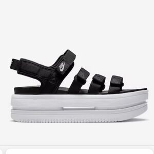 Nike icon classic platform sandal